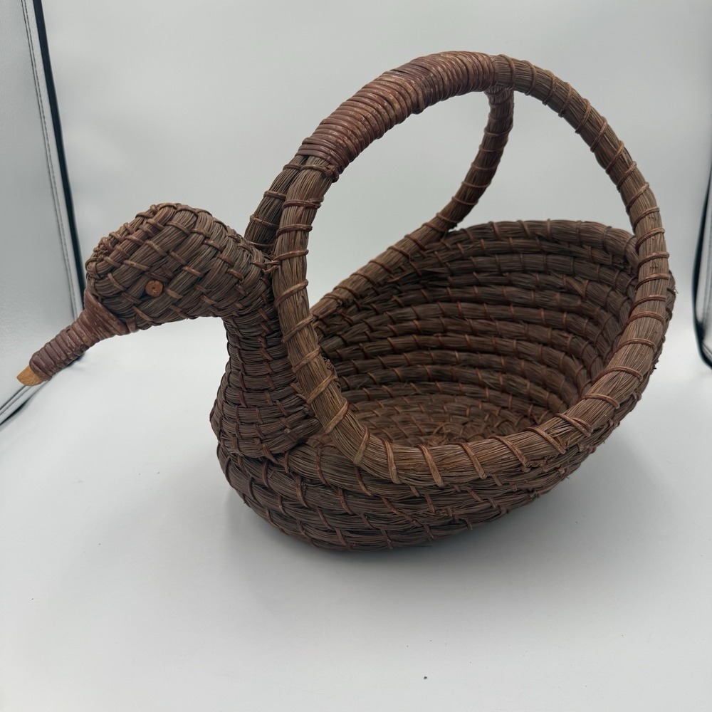 Vintage Native American Pine Needle Coiled Duck Basket Handwoven 10"